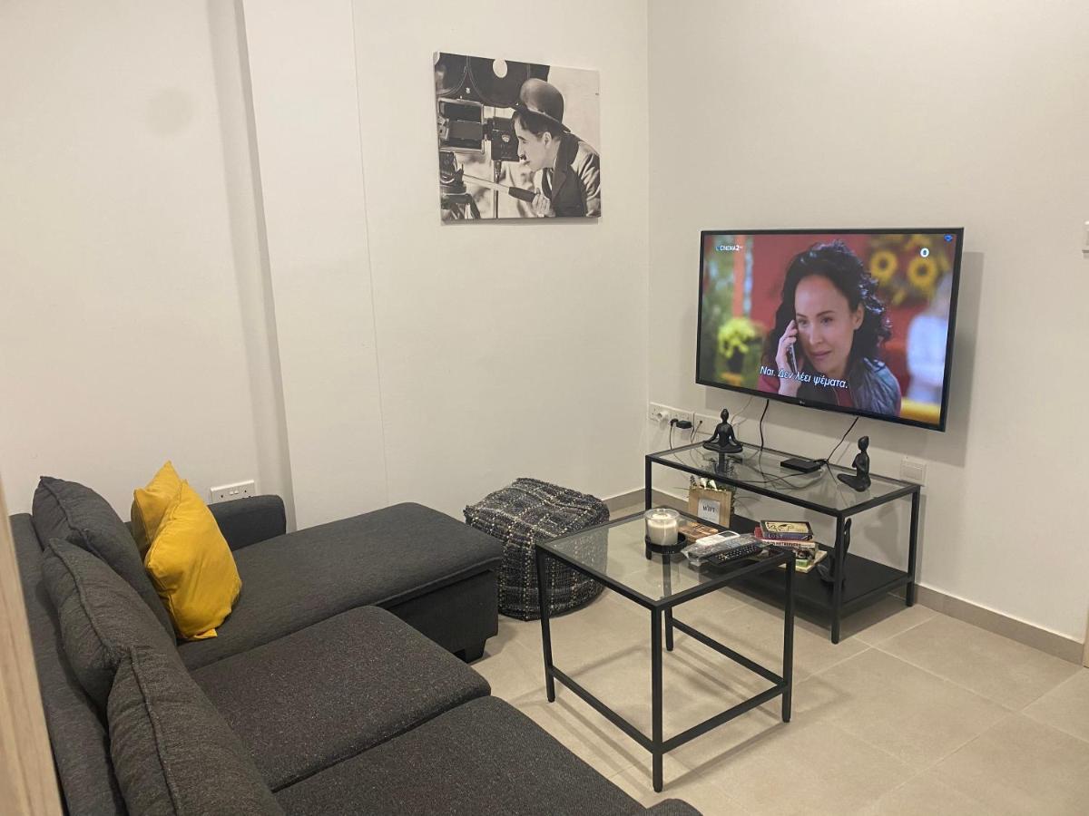 Modern City Center Apartment Saripolou 2 Limassol Eksteriør billede