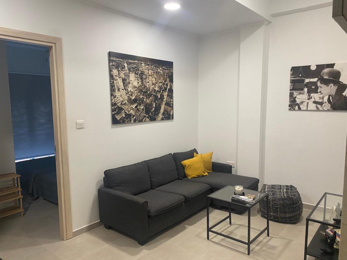 Modern City Center Apartment Saripolou 2 Limassol Eksteriør billede